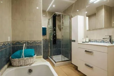 13 Calle San Jacinto Apartment Seville 0*,  Spain