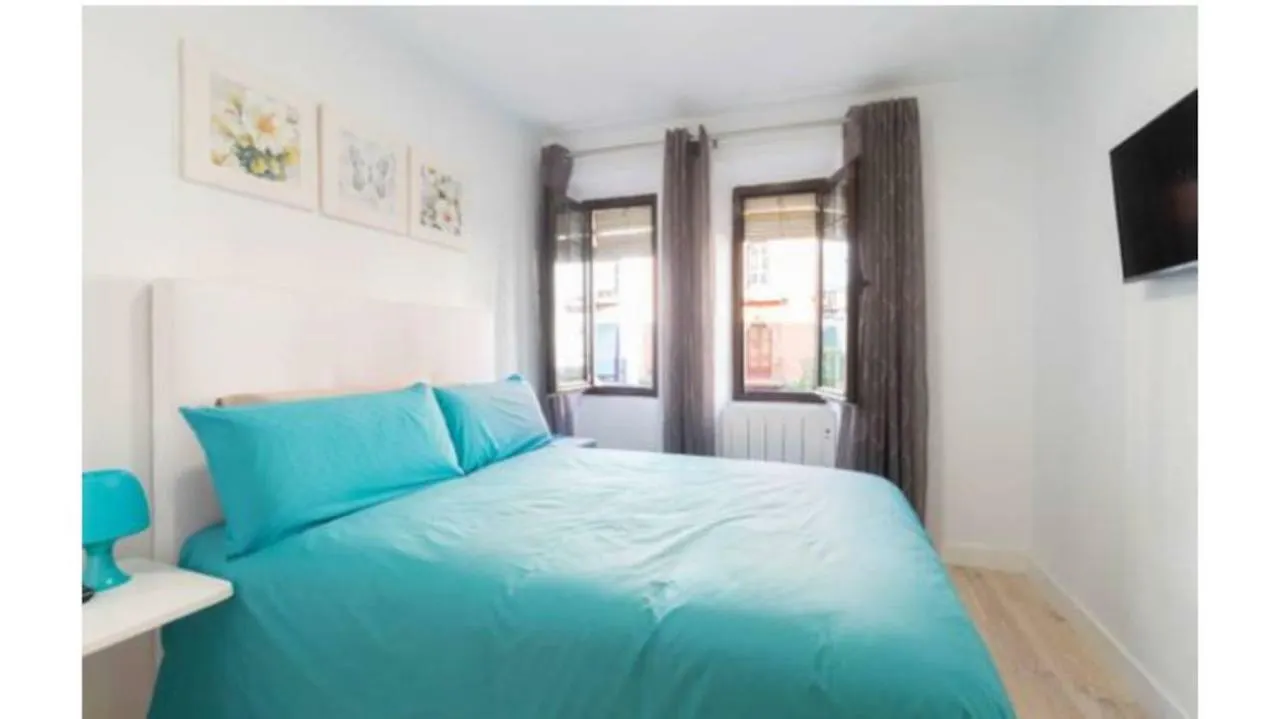 13 Calle San Jacinto Apartment Seville