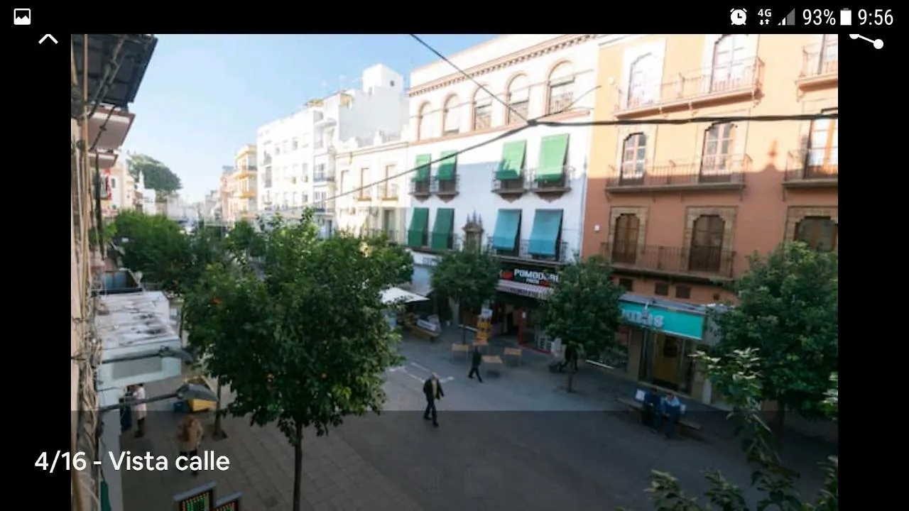 13 Calle San Jacinto Apartment Seville