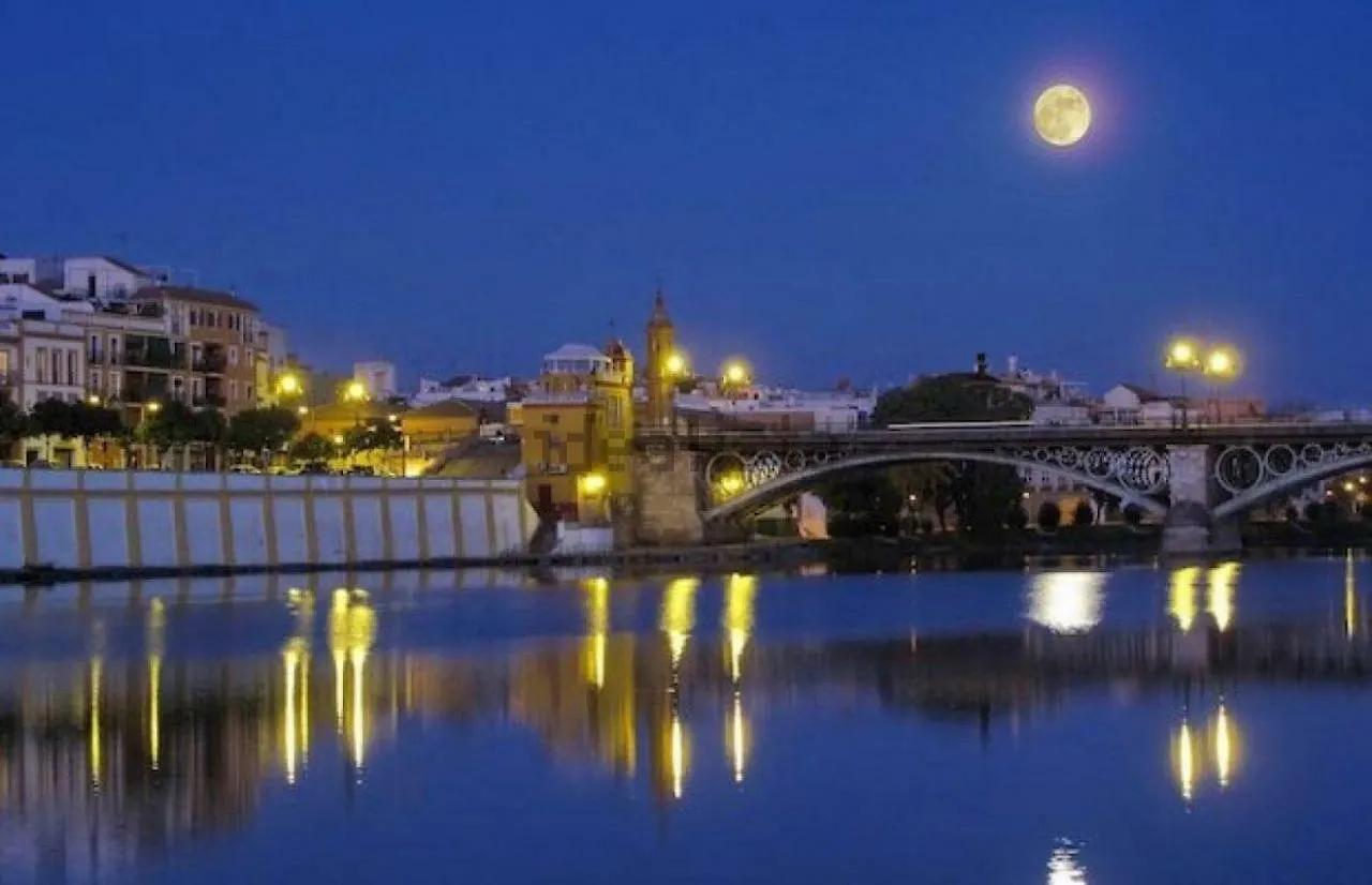 13 Calle San Jacinto Apartment Seville