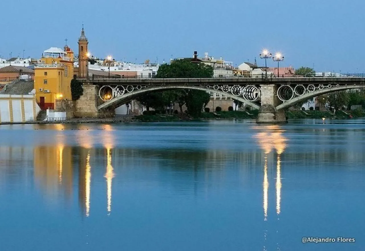 13 Calle San Jacinto Apartment Seville Spain