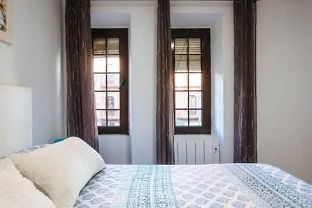 13 Calle San Jacinto Apartamento Sevilha